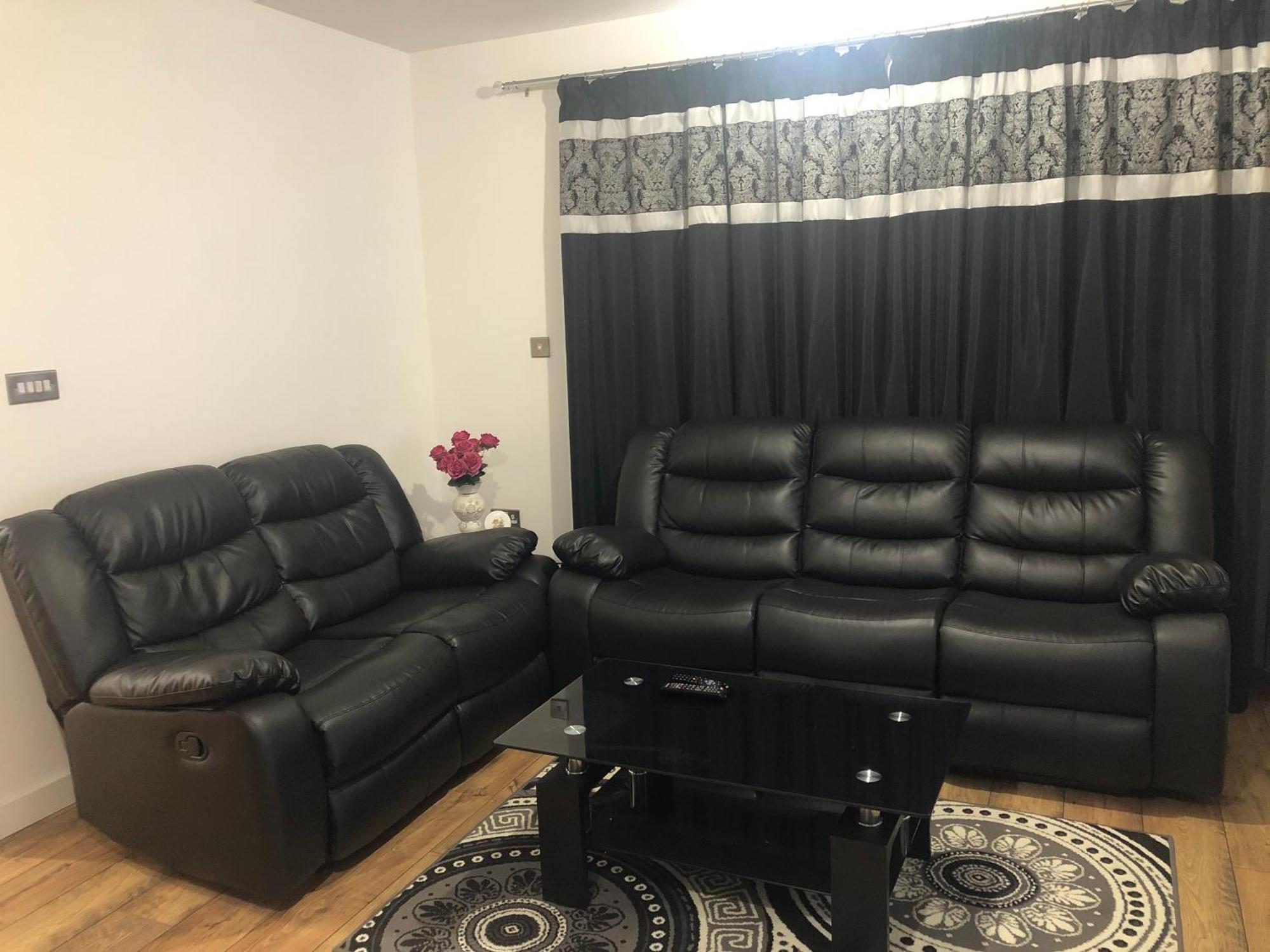 Luxury Kingsize Bedroom With Private Bathroom Northolt  Exterior photo